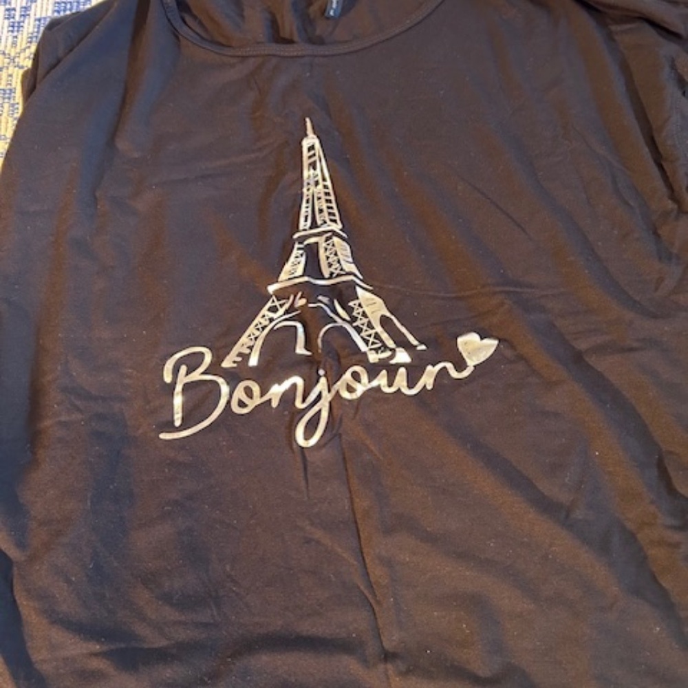 Bonjour! Eiffel Tower T Shirt cap sleeve (L)